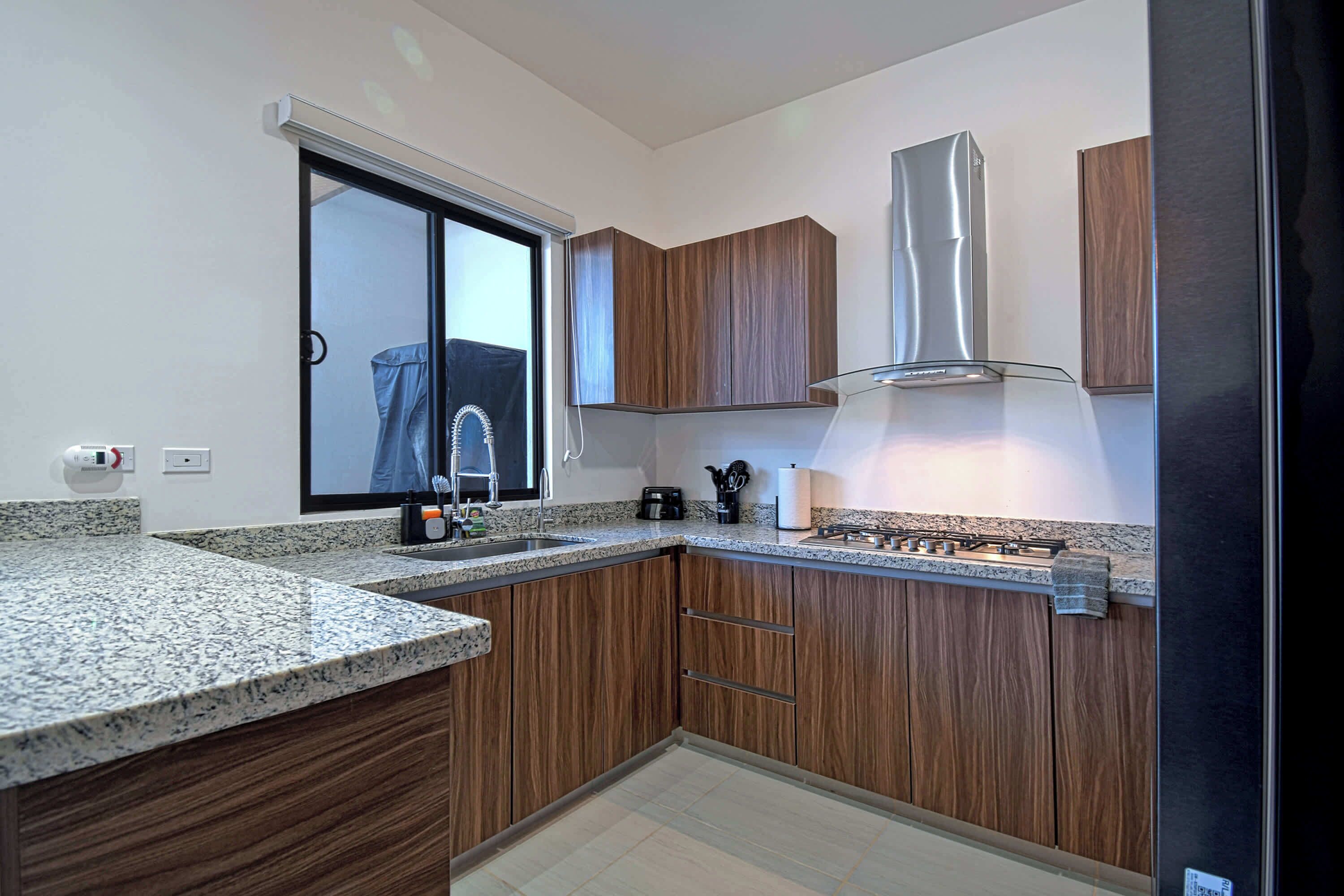 Fridge, microwave, stovetop