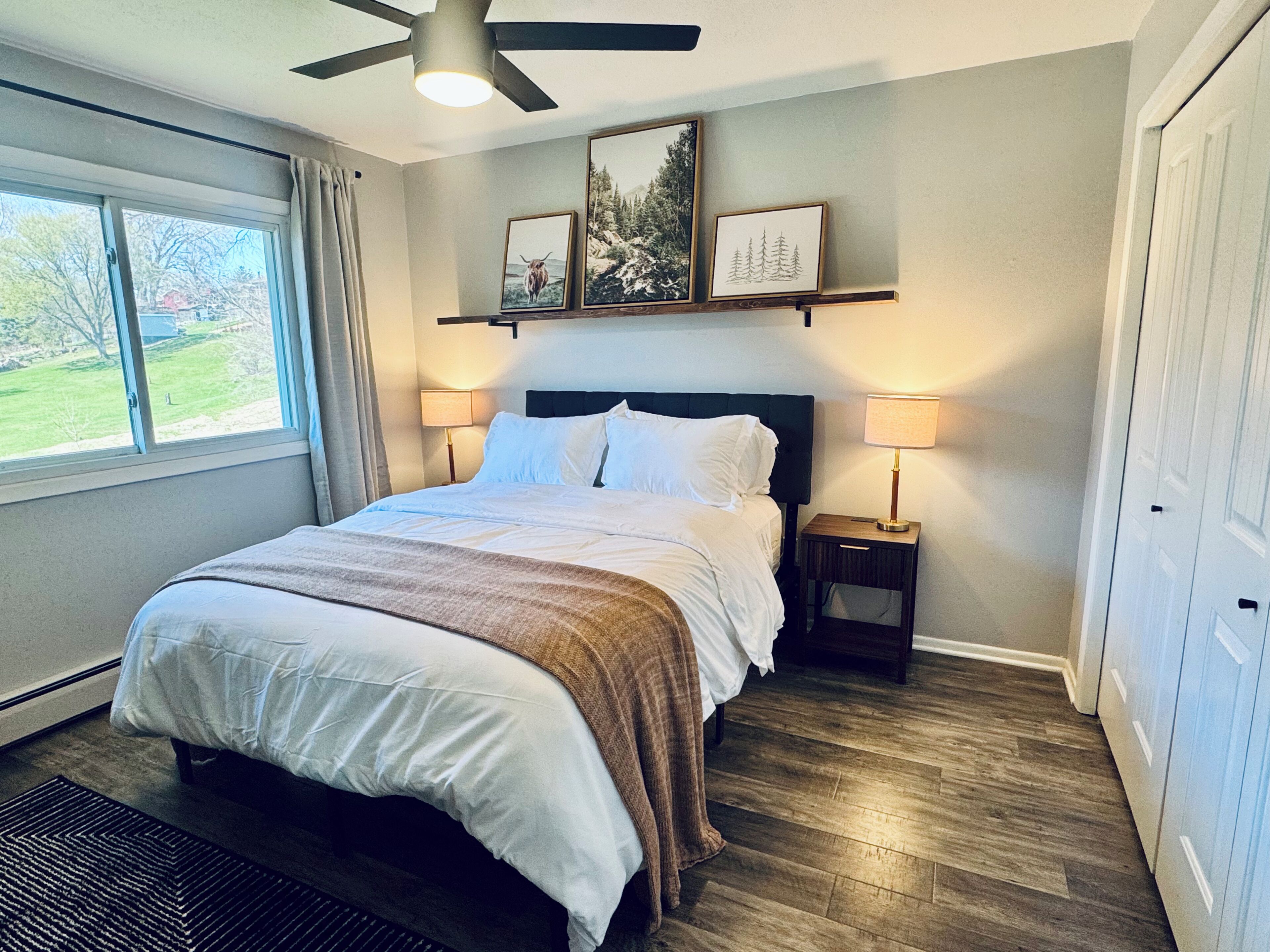 4 slaapkamers, een bureau, wifi, beddengoed