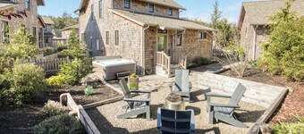 NEW! 10 min. Walk to Town & Beach, PVT Hot Tub + Fenced Yard, Bikes, Fire-pit