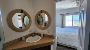 2 habitaciones, wifi gratis y ropa de cama 