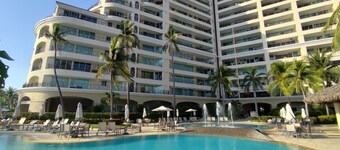 IXTAPA LUXURY - BVG 405 NORTH