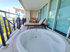 室外 SPA 浴缸