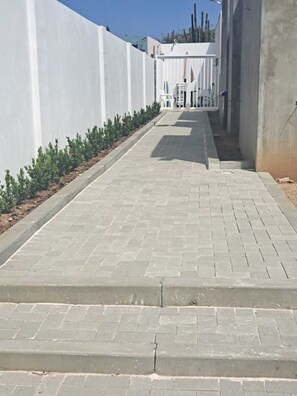 Property grounds - Dushi Pad | Near Eagle Beach | Cosy for 2 I AC (Noord)