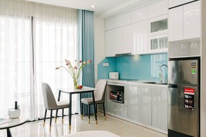 Standard Studio, Balcony, City View | Private kitchen - Vinhomes D'capital Premium Apartment (Ha Noi)