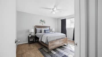 2 bedrooms, iron/ironing board, WiFi, bed sheets