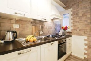 Private kitchen - Elegant Apartment near Vatican and Gemini (Roma)