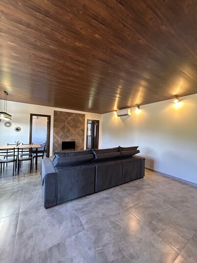 New comfortable vacation apartment