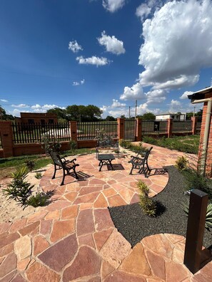 Property grounds - New comfortable vacation apartment (Doctor Juan Eulogio Estigarribia)