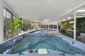 Pool - Indoor Pool & Hot Tub Near AT&T Stadium (Irving)