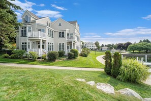 Exterior - Marina Studio- King Bed, No Steps (Manistee)