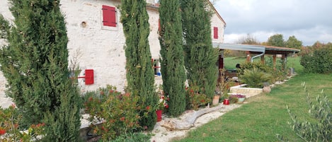 Enceinte de lâhĂ©bergement