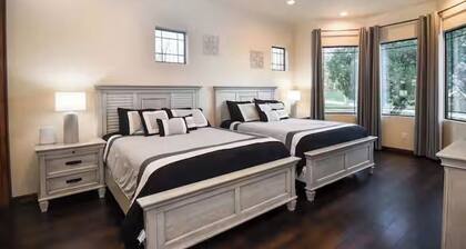 Spacious 5-bedroom Grand Estate in beautiful New Braunfels