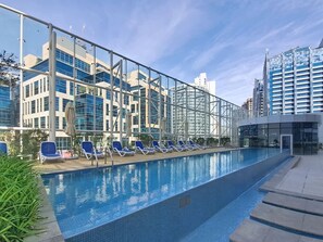 Pool - Modern 1 Bed l Creek View l Business Bay (Business Bay)