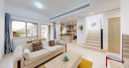 Serene 2 Bed Villa | Lush Garden l Family Friendly