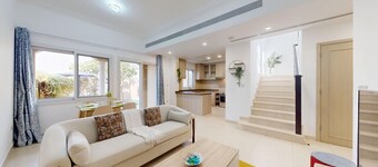 Serene 2 Bed Villa | Lush Garden l Family Friendly