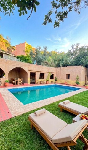 Indoor pool, outdoor pool - Ouberge loassis house (Ourika)