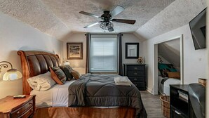Unclassified image, 4 of 26, button - Louisville Charmer | Pet Friendly, Fenced Yard & Deck (Louisville)