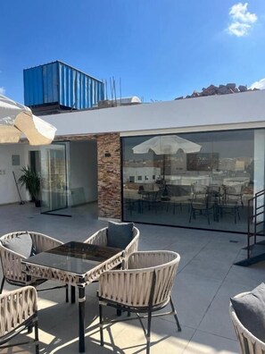 Outdoor dining - Grand Hotel Pyramid View (Giza)