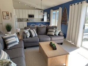 TV - New Listing in 2026. Spring Lake Condo with Pool Sleeps 6. Close to Beach! (Rehoboth Beach)
