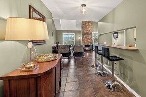 Interior - The Radium Experience | Top Floor | Mountain views | Pool | Hot Tub | Fireplace (Radium Hot Springs)