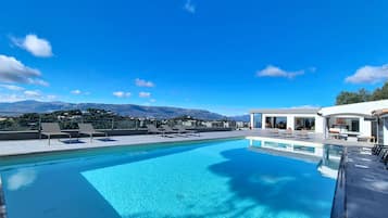 Piscina all'aperto