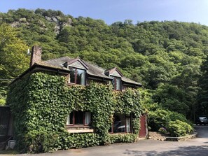 Cottage Superior, quang cảnh một phần hồ | Ngoại thất