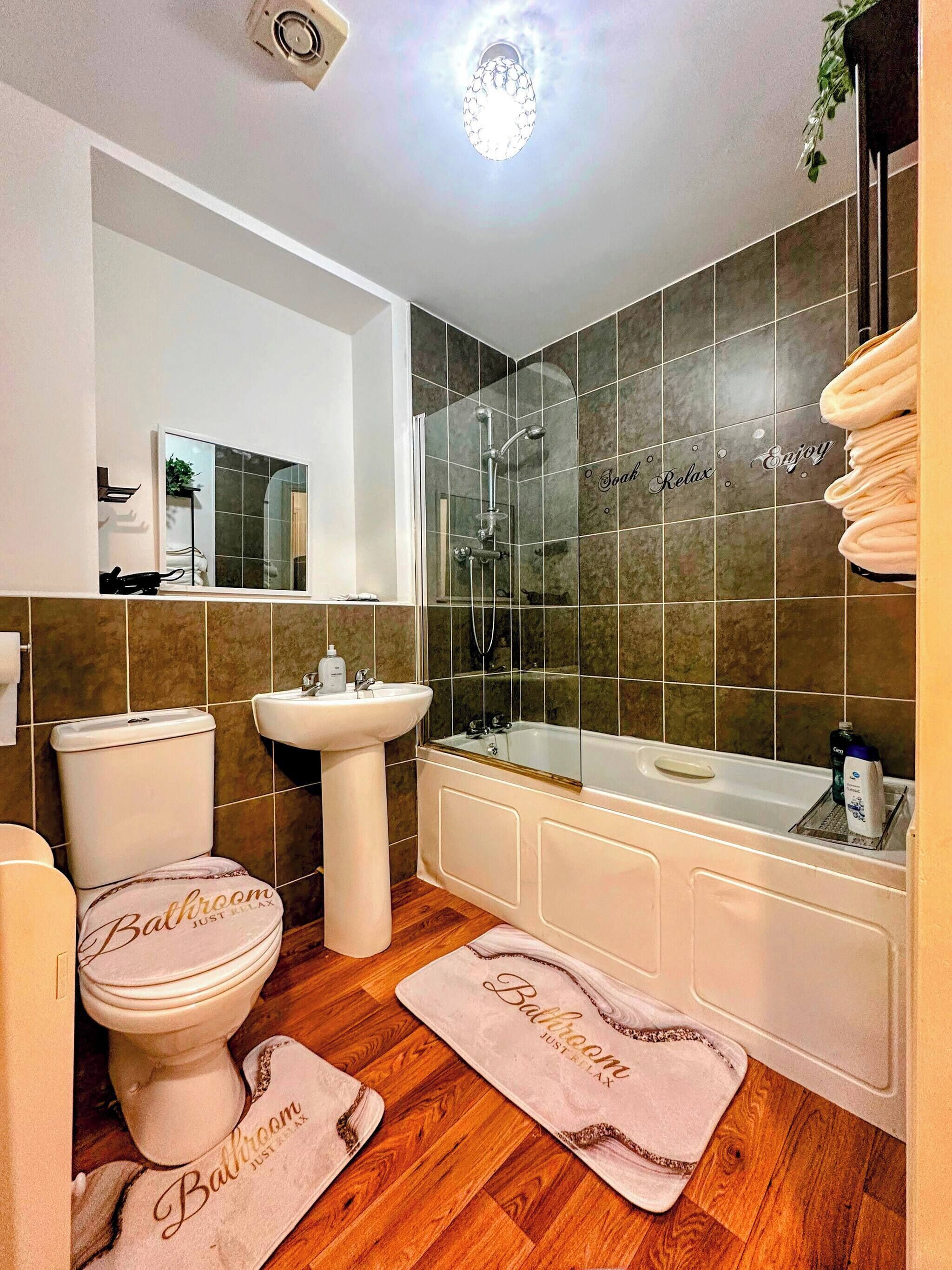 Apartament, 2 dormitoris | Bany