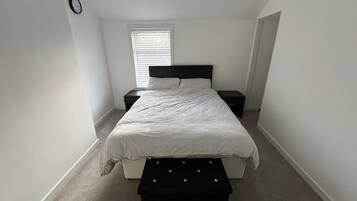 House, 2 Bedrooms, Patio