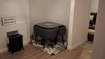 House, 2 Bedrooms, Patio | Dining