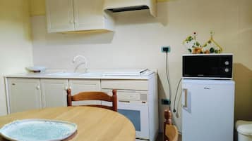 Comfort Apartment, Patio, Garden View | Living area