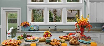 5BR Steps to Beach | Private Pool, Spa & Game Room