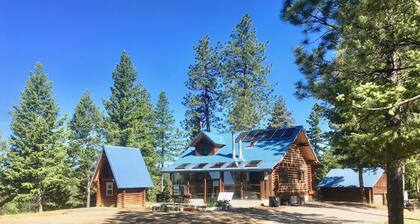 Ridgeline Retreat: Entire Home