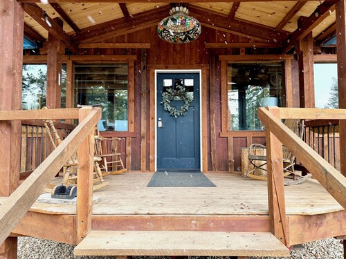 Ridgeline Retreat - Missoula Cabin - Entire Home