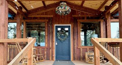 Ridgeline Retreat - Missoula Cabin - Entire Home