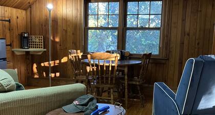 2-bedroom Efficiency studio in peaceful Elizabeth City with AC