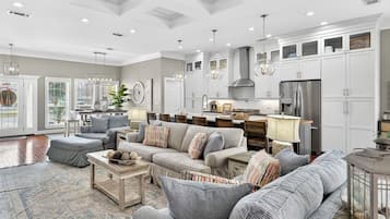 Smart-tv, een dvd-speler en boeken