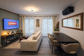 Interior - Le Cocon des Romarins ⭐⭐⭐Large 3-bedroom air-conditioned apartment with swimming pool (Montélimar)