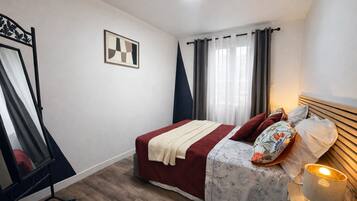 3 bedrooms, WiFi, bed sheets