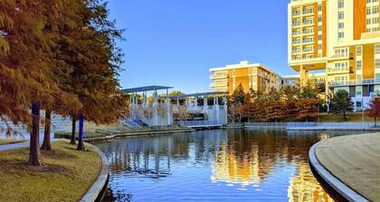 Dallas Modern Home, Prime Location.