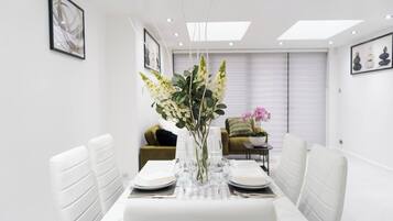 Hus, 3 soverom | Spisestue