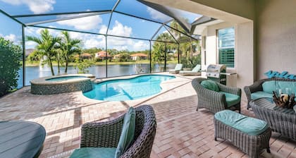 Grand 4/3 pool home with beautiful lake sunset views minutes from the beach!