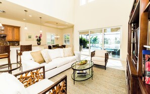 Living area - Welcome to your slice of paradise in beautiful Naples Florida (Naples)