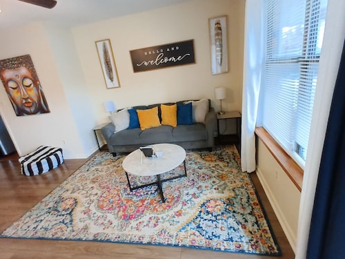 3-bedroom house in serene Hot Springs with cool AC