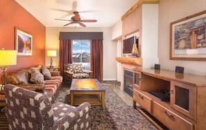 Living area - 1BR, Sleep 4, Club Wyndham Steamboat Springs, Ski Shuttle, Pool/Spa (Steamboat Springs)