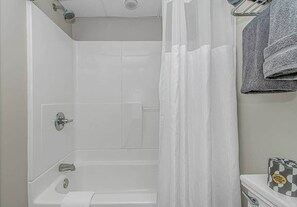 Hair dryer - Oceanfront Escape | Pools | Sleeps 4 (Myrtle Beach)