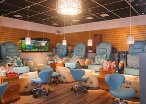Spa - Oceanfront Escape | Pools | Sleeps 4 (Myrtle Beach)