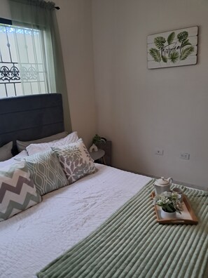 Dormitorio compartido, 1 habitación, accesible para personas con discapacidad, balcón | 1 dormitorio