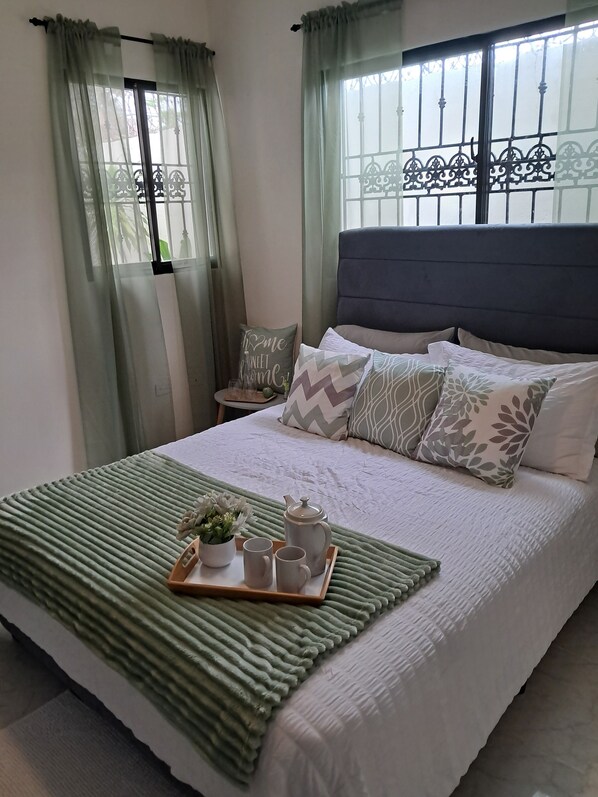 Dormitorio compartido, 1 habitación, con acceso para personas discapacitadas, balcón