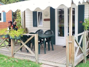 Outdoor dining - Comfortable mobile home - 4 guests (Aigueblanche)