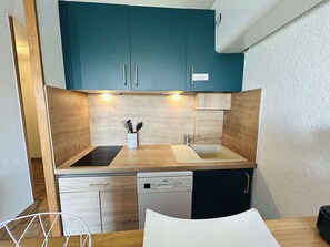 Fridge, microwave, dishwasher, coffee/tea maker - Bright apartment with private parking - 5 guests (Cap d'Agde)